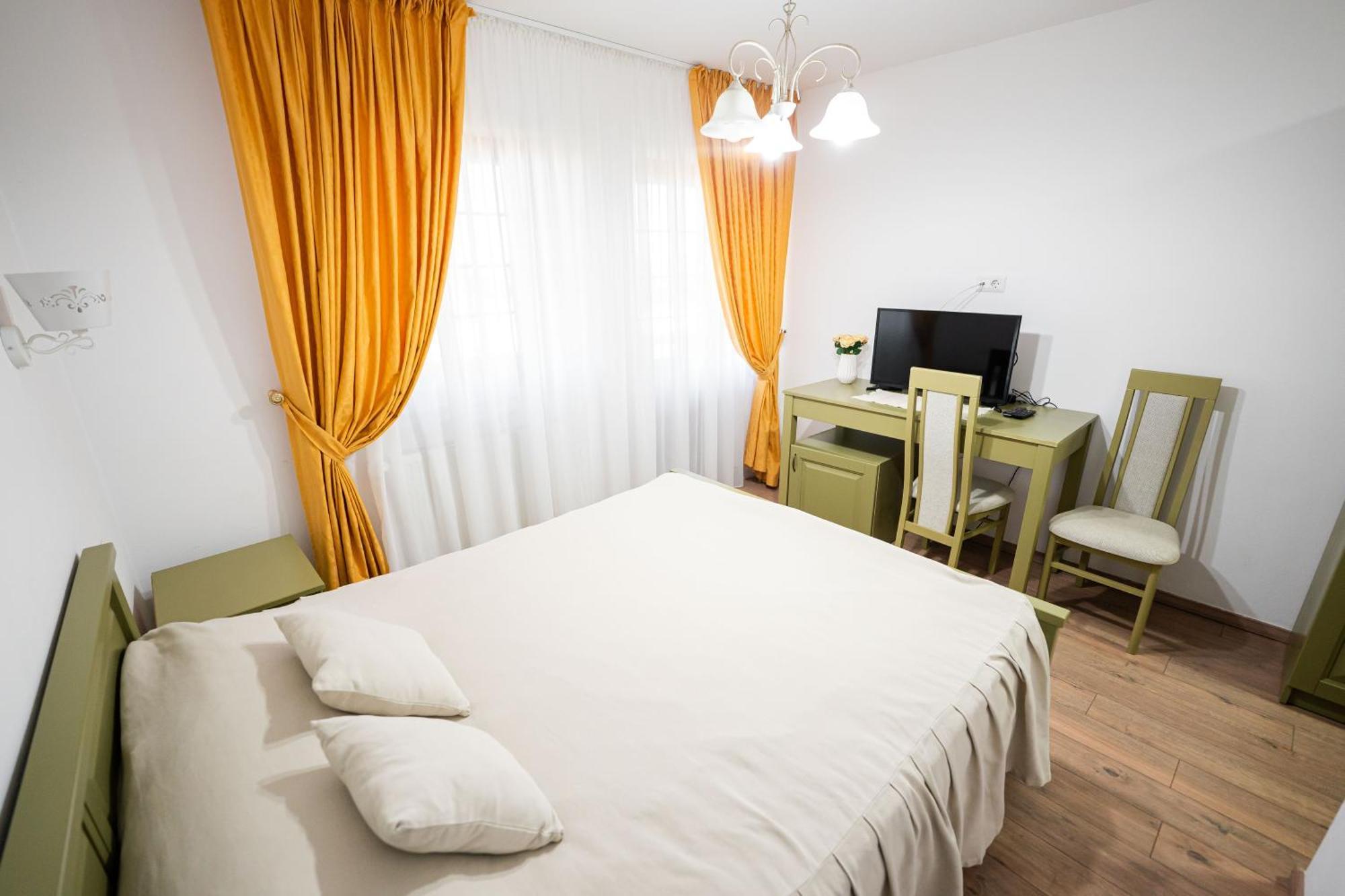 Hotel Casa Andra Siret Esterno foto