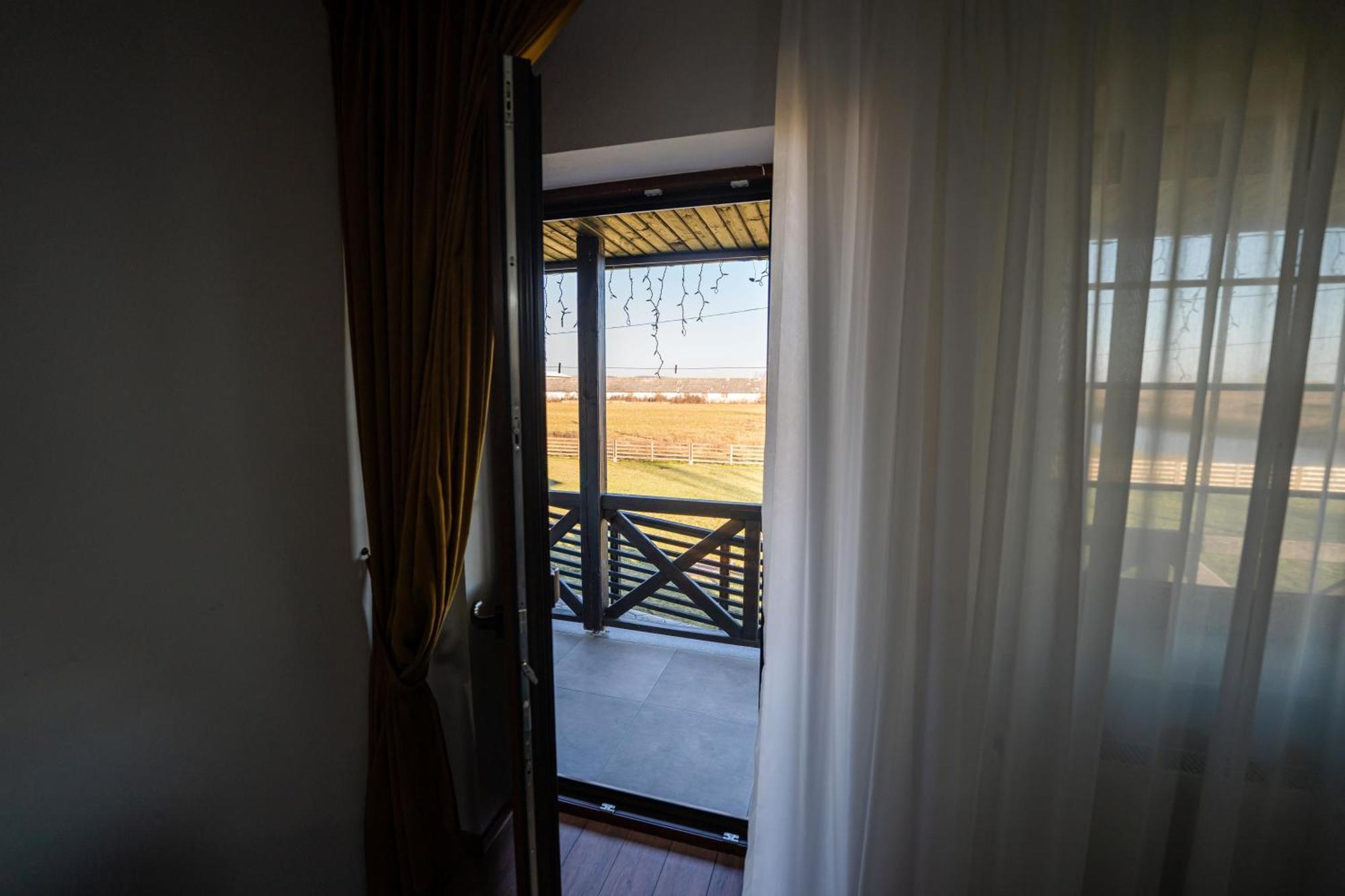 Hotel Casa Andra Siret Esterno foto