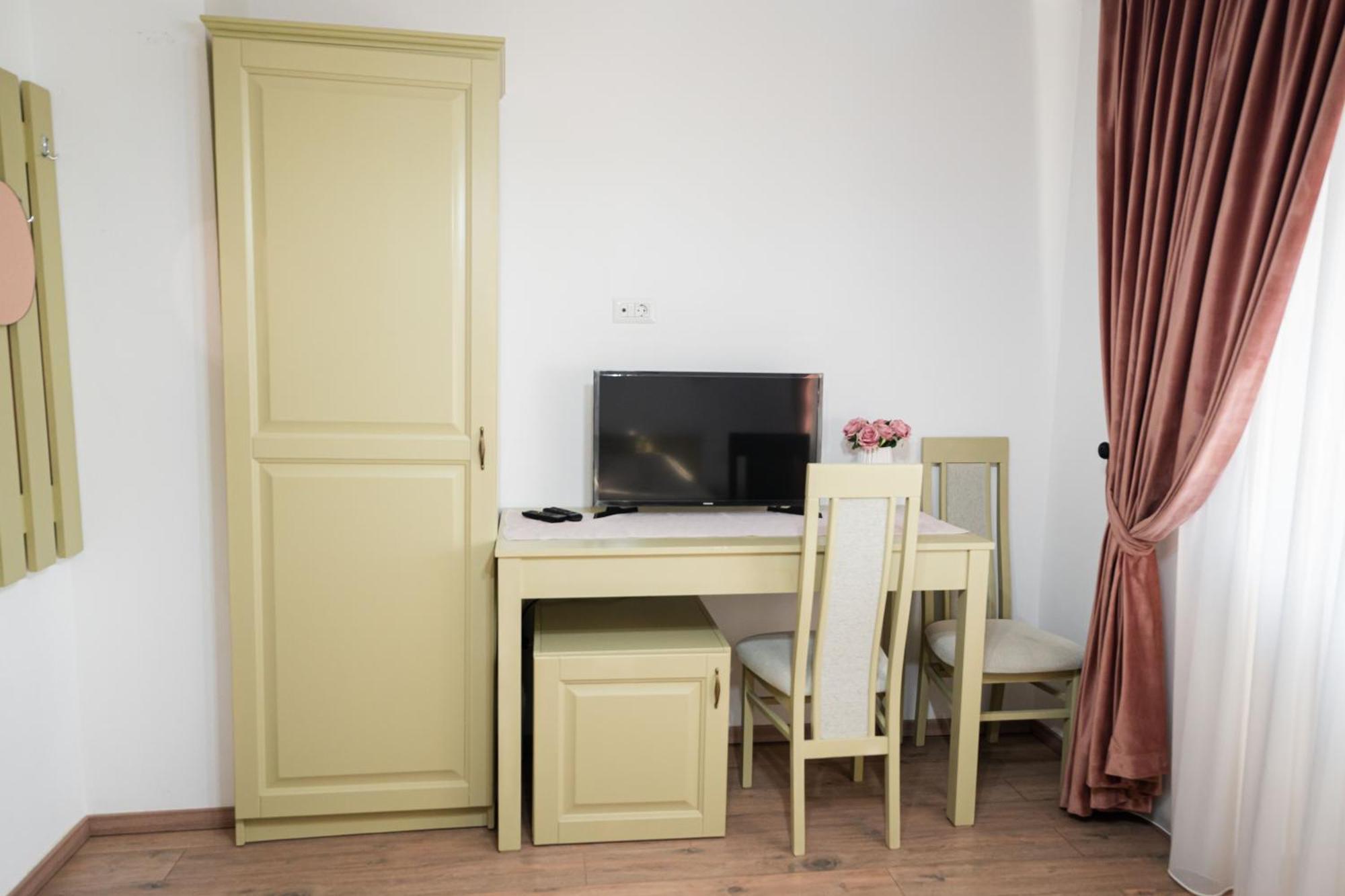 Hotel Casa Andra Siret Esterno foto